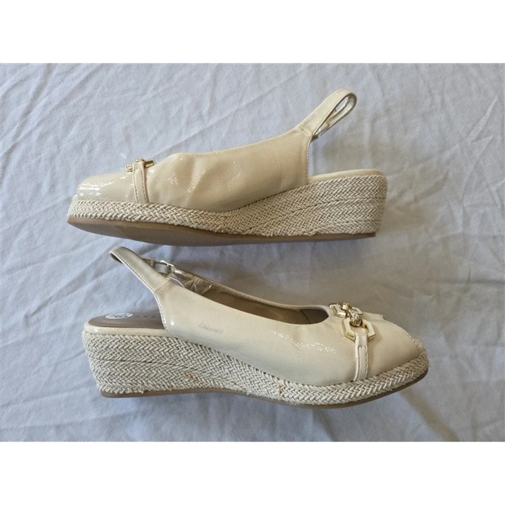 NWOT Karen Scott 6.5 Dorthaa Espadrille Patent Leather Jewel Chain Accent 132171